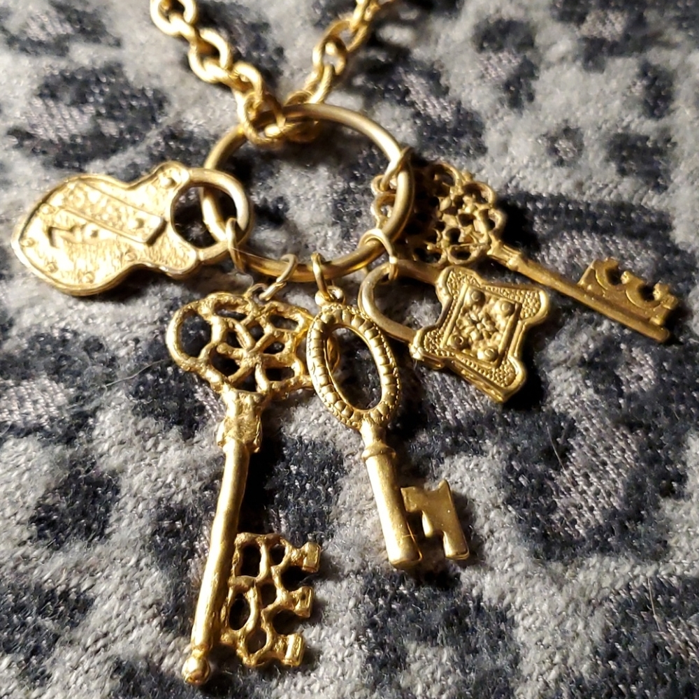 PD Key & Lock Necklace - Picture 2 of 5